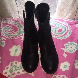 Black Boots